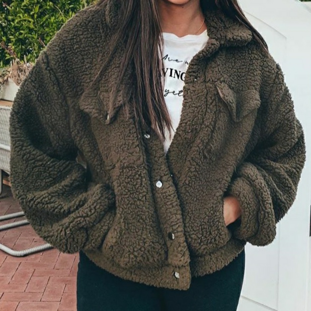 LE LIS COLLECTION (VICI DOLLS) SHERPA JACKET